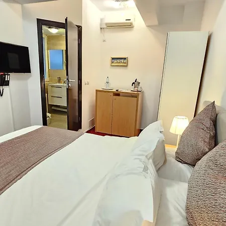 Hotel Bucur