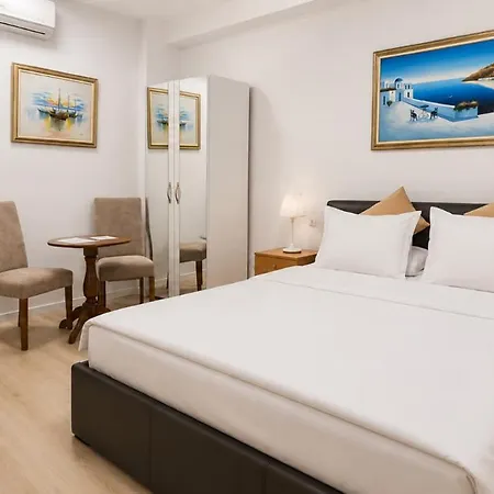 Hotel Bucur
