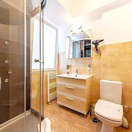 Hotel Bucur
