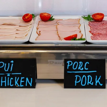 Готель Bucur 3*