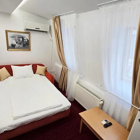 Bucur Готель 3*